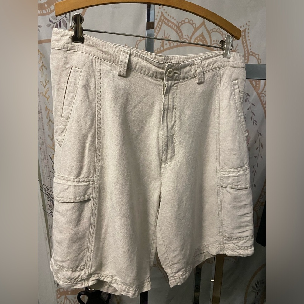 EUC Cubavera Cargo Shorts Mens Size 34 Khaki Natural Linen Blend Pockets